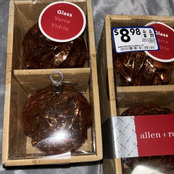 Golden Christmas bulbs , hooks - Picture 2 of 4